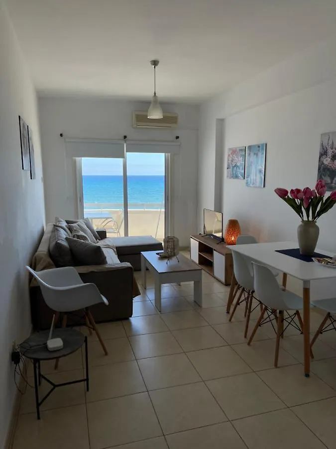Alex Beach Apartment 31 Larnaca